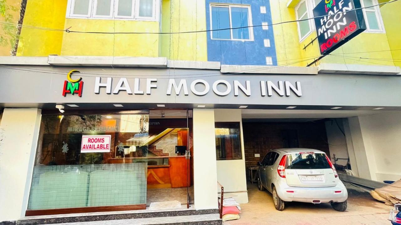 Half Moon Inn チェンナイ エクステリア 写真